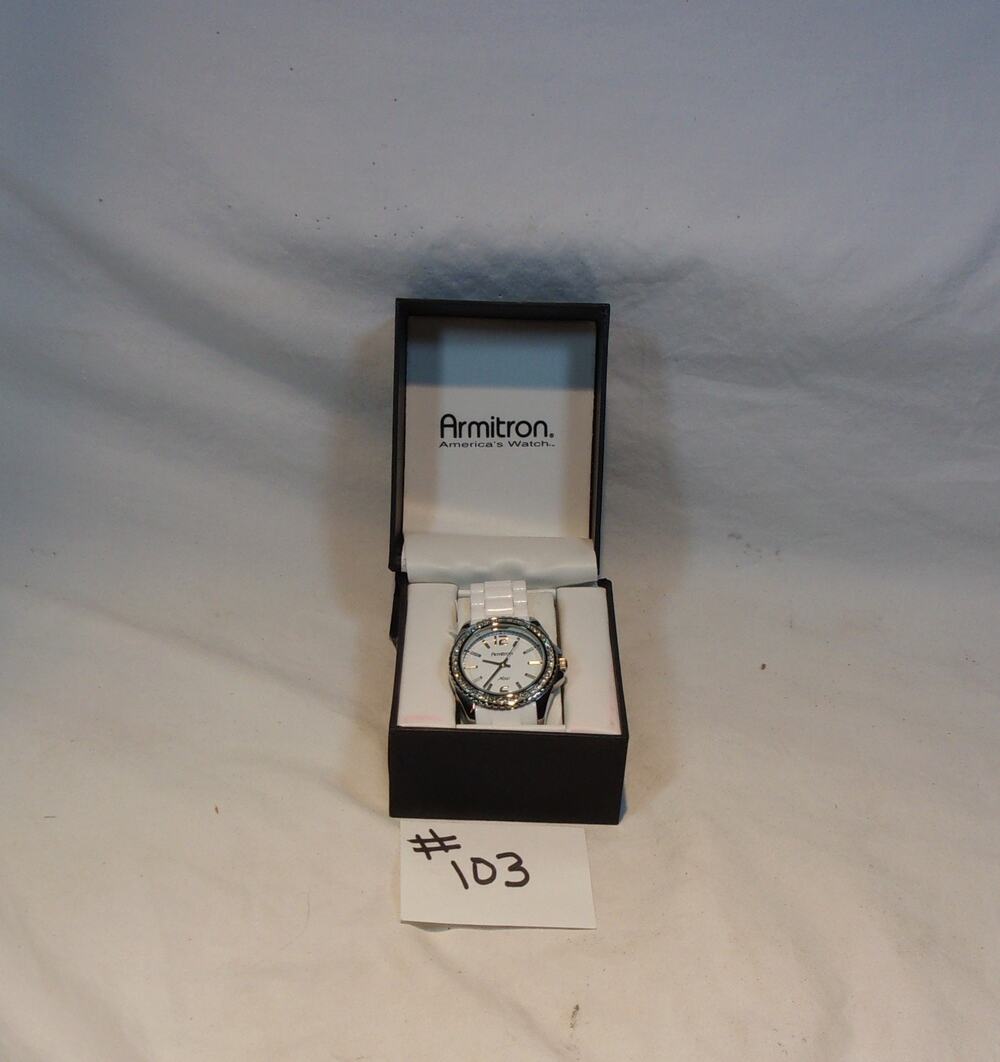 PRE-OWNED ARMITRON WOMEN'S WRISTWATCH-WORKS